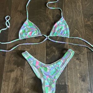 Frankie’s Bikinis Set